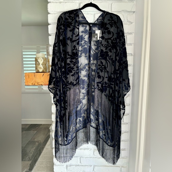Midnight Blue Kimono, velvet burn out pattern with fringe - Picture 12 of 12